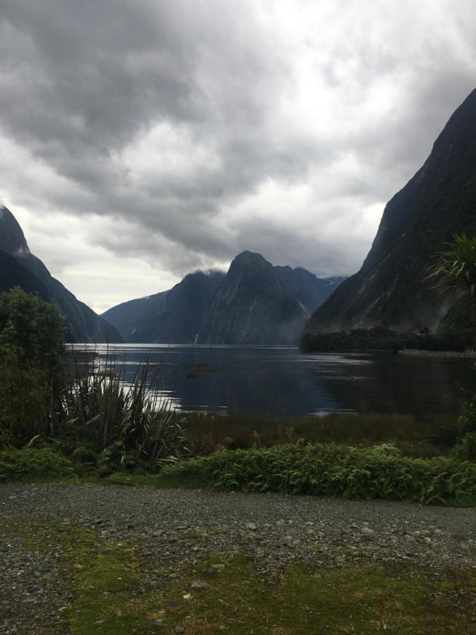 Te Anau Cottage On Govan Exterior photo